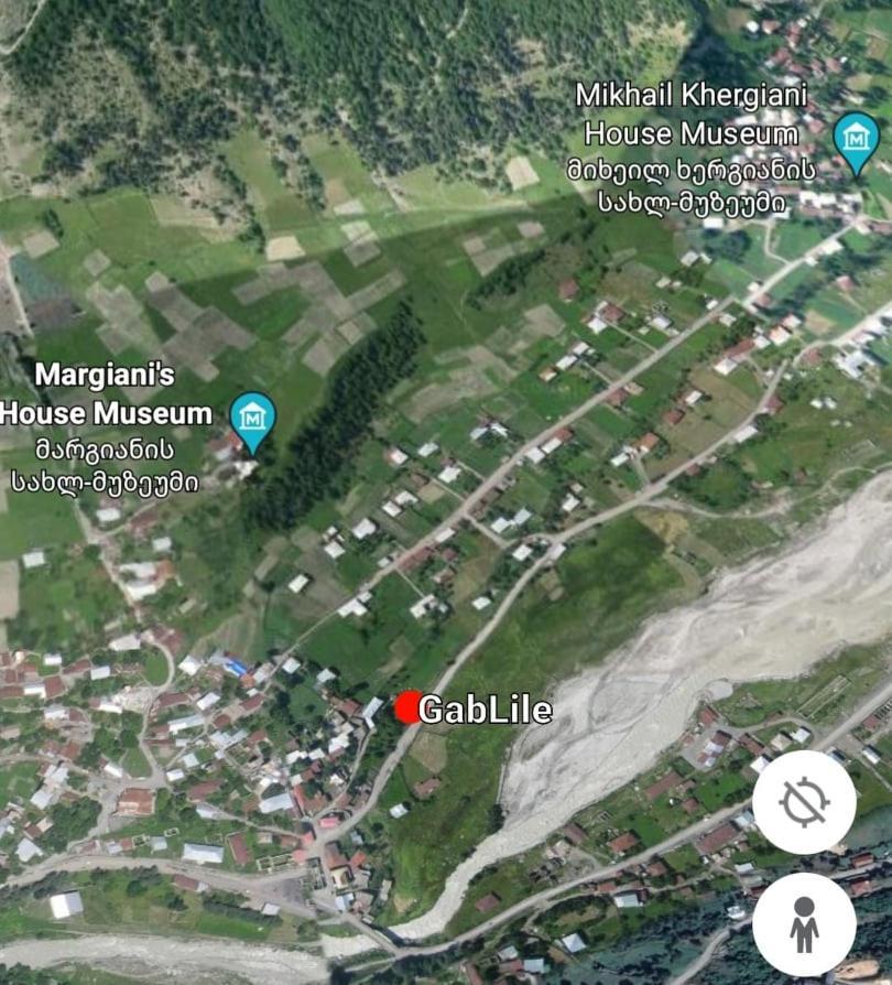 Villa Gablile Mestia Bagian luar foto